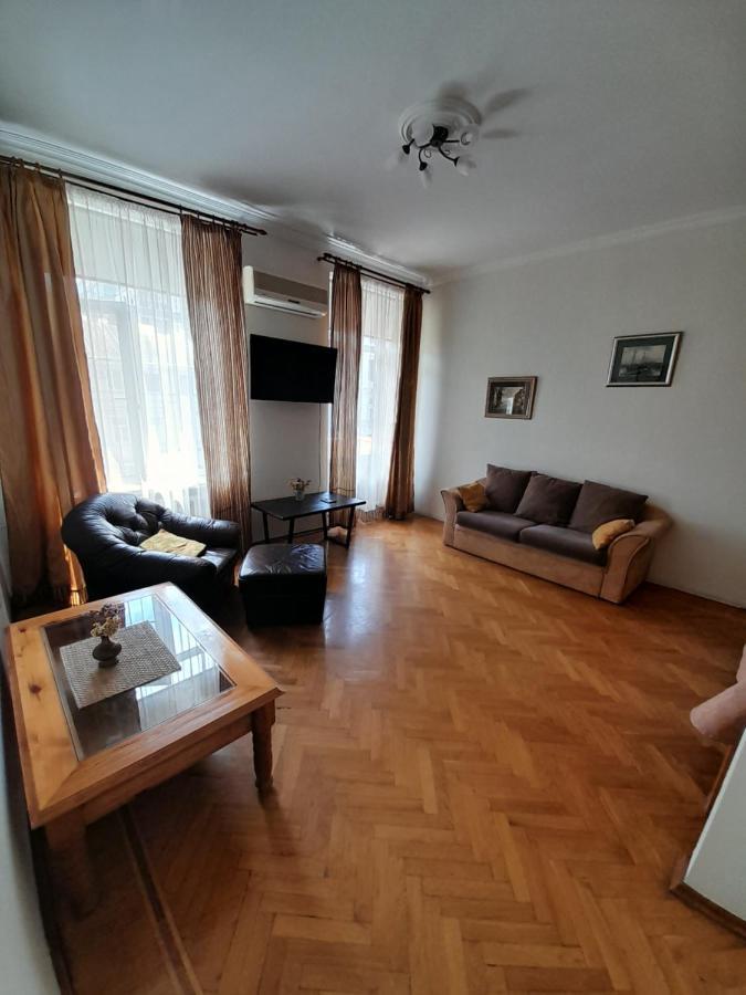 Apartment On Hretska 26/28 Odessa Buitenkant foto